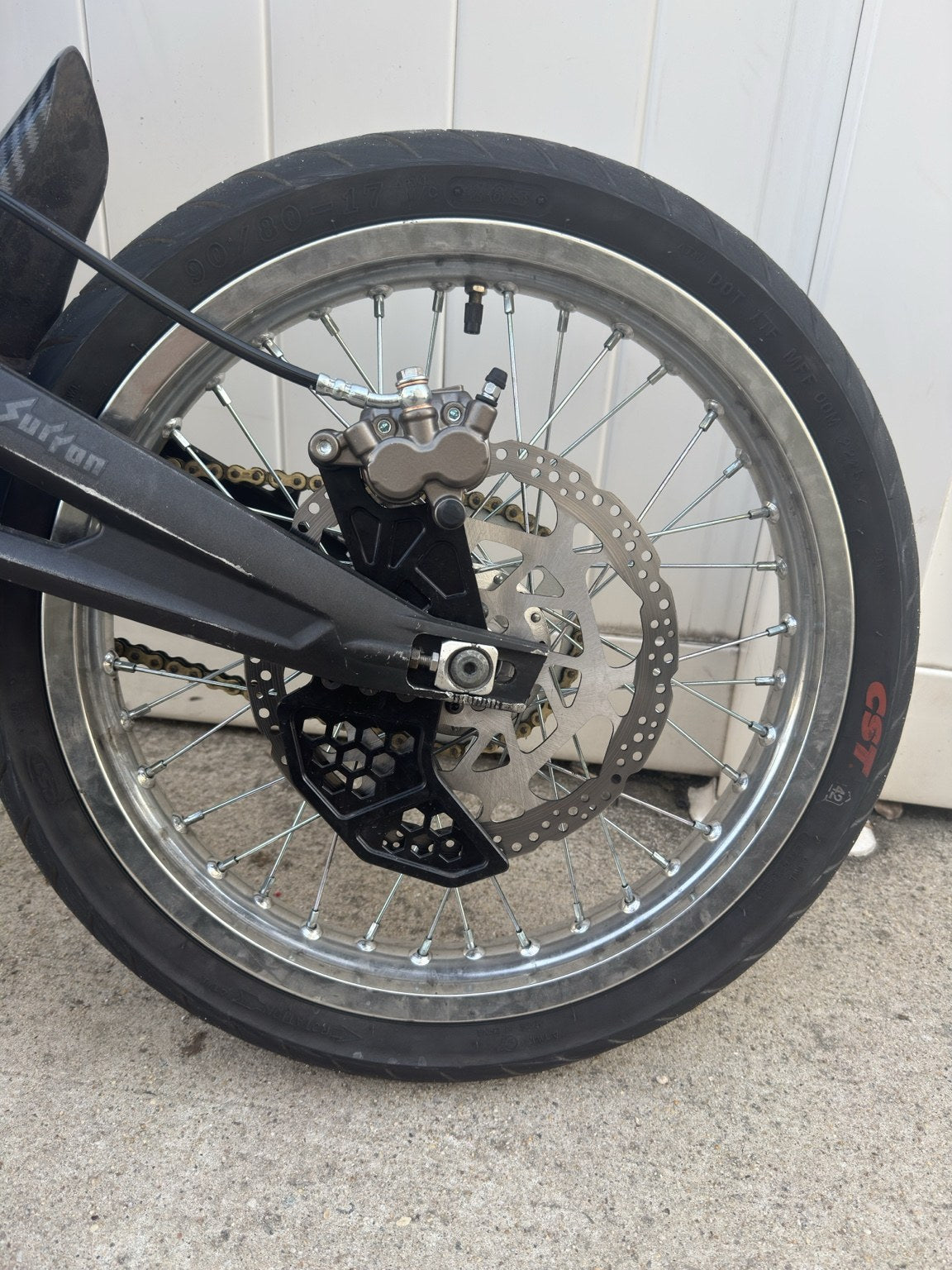 V1 Ultra Bee brakes LBX